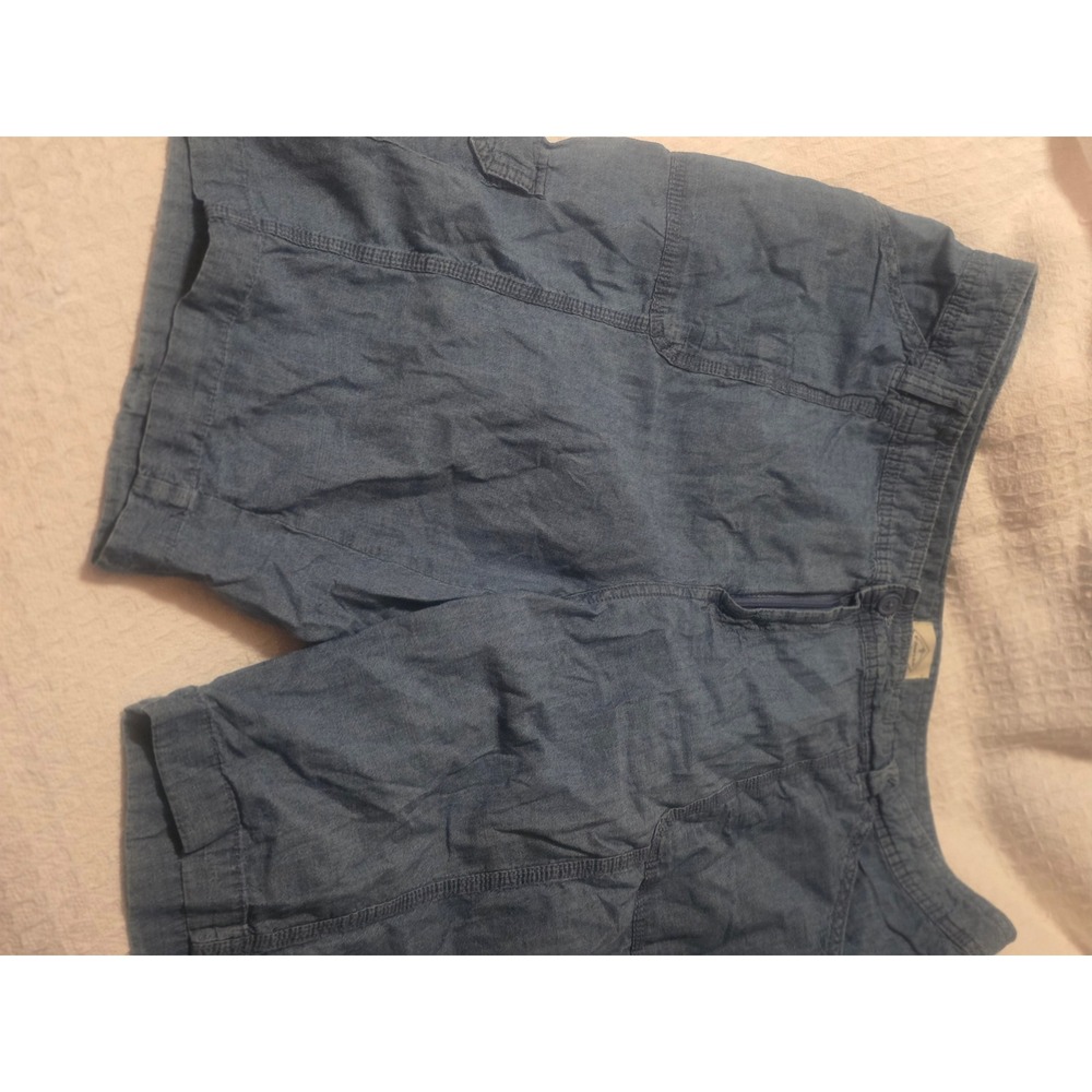 St Johns Bay women's 22W Blue Cotton Chambray Cargo Shorts Utility Casual